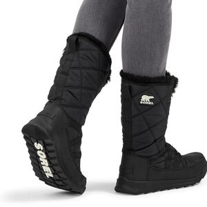 Sorel Quilted Black Winter Boots